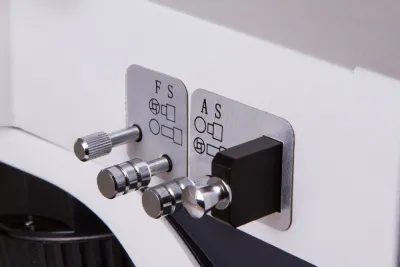 250_Levenhuk MED PRO 600 Fluo 15