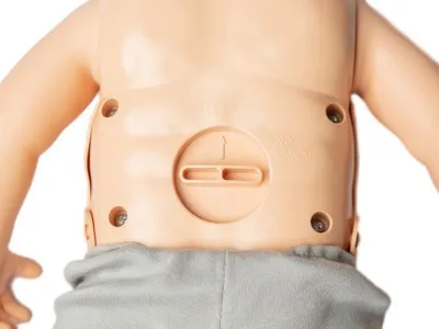 ПРАКТИ-БЭБИ Плюс Манекен-тренажер полноростовой для отработки навыков сердечно-легочной реанимации (с контроллером)_2