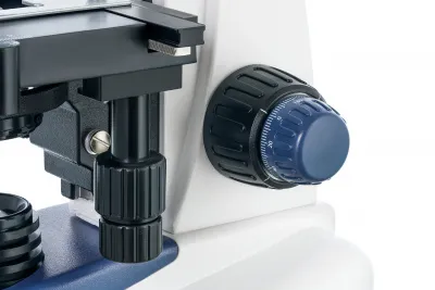 100_75434 Микроскоп цифровой Levenhuk D90L LCD, монокулярный 10