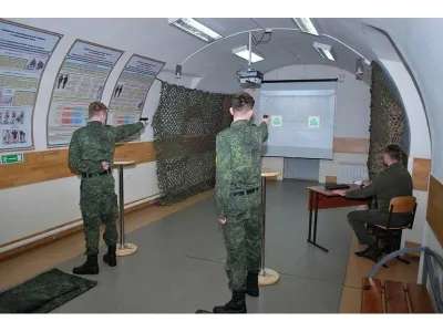 f400-01 Лазерный тир РУБИНТИР® Кадет, по экрану, 2 стрелка