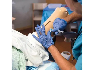 1021722 Расширенный тренажер родов Complete Lucy с новорожденным