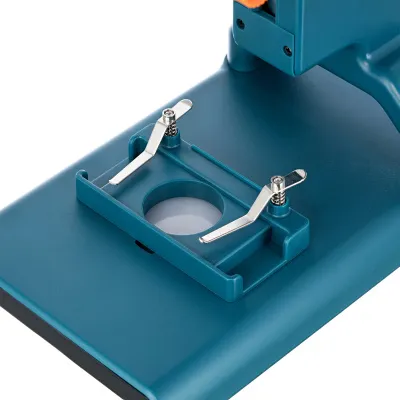 250_Levenhuk LabZZ DM200 LCD 10