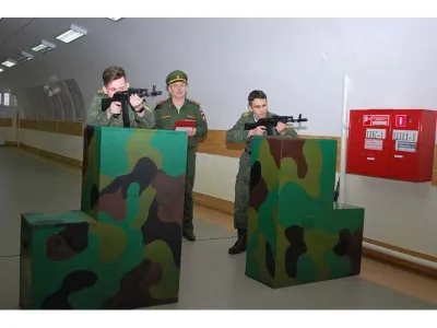 f400-02 Лазерный тир РУБИНТИР® Кадет, по экрану, 4 стрелка, моноблок