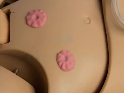 Манекен Валентин для отработки сестринского ухода за пожилыми - стомы