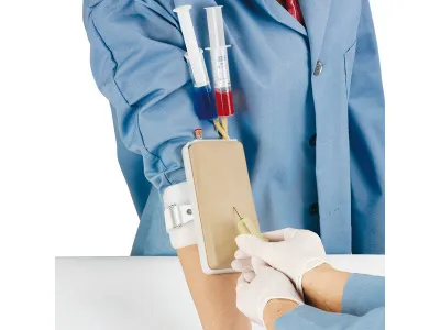 1017966 Тренажёр для введения внутривенных инъекций