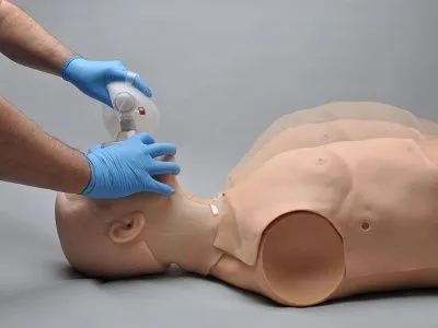 1022061 Тренажер HAL для отработки интубации, аускультации и СЛР