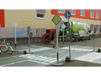 Т0608 Мобильный тренажерный комплекс по профилактике детского дорожно-транспортного травматизма на базе автофургона