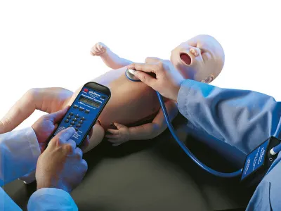 1017975 Тренажер для аускультации младенца Life/Form