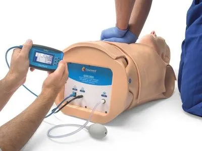 1022061 Тренажер HAL для отработки интубации, аускультации и СЛР